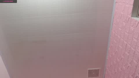 Snapshot of _emma_diamond_ chatting on January 14, 12:35 pm Emma online show from January 14, 12:35 pm