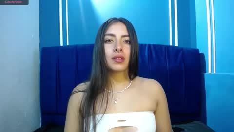 Snapshot of _emma_diamond_ chatting on February 20, 4:25 pm Emma online show from February 20, 4:25 pm
