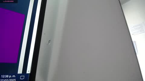 Snapshot of _emma_diamond_ chatting on February 27, 5:36 pm Emma online show from February 27, 5:36 pm