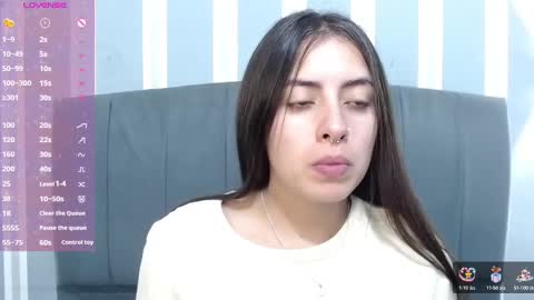 Snapshot of _emma_diamond_ chatting on March 3, 10:52 pm Emma online show from March 3, 10:52 pm
