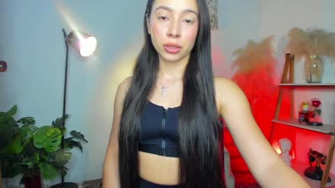 Snapshot of _emma_m chatting on May 22, 9:31 pm emma morryson online show from May 22, 9:31 pm