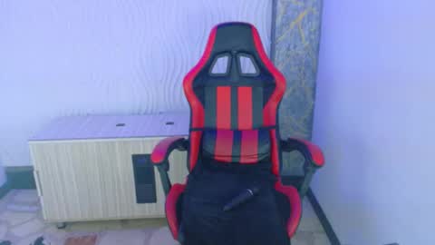 Emmaa Harper3 online show from October 14, 6:25 am