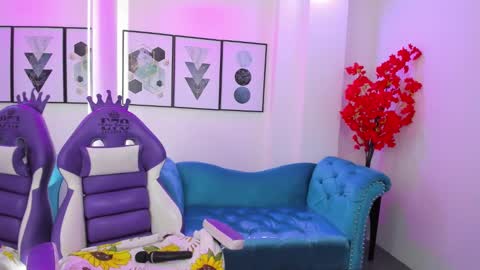 Ema  online show from September 13, 3:50 am