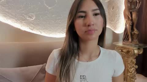 _emmawalka online show from November 10, 4:50 pm