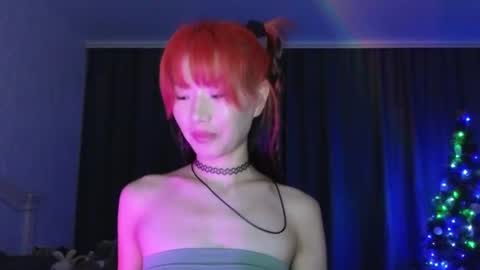 EveEva online show from December 6, 6:28 pm