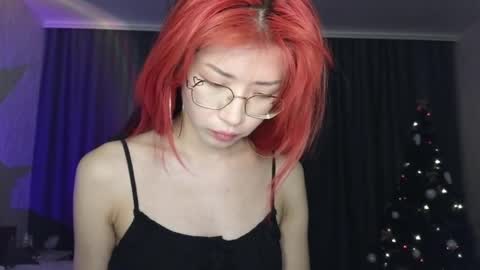 EveEva online show from December 22, 8:47 pm