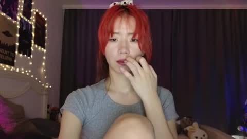 EveEva online show from December 27, 4:15 am