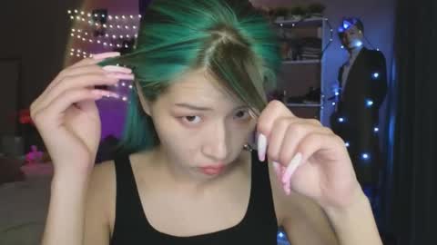 EveEva online show from October 15, 10:37 am