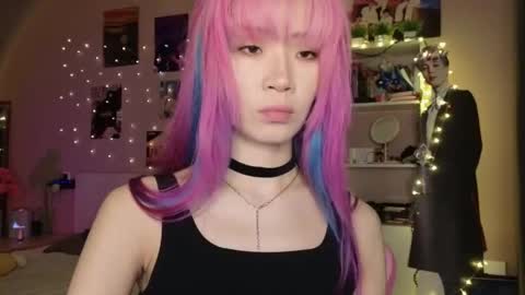 EveEva online show from February 23, 3:04 am