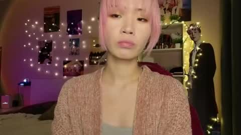 EveEva online show from March 14, 4:29 am