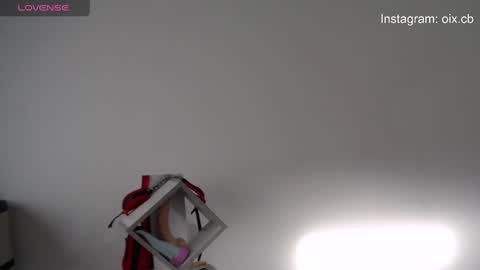 Snapshot of _exa_ chatting on December 19, 8:44 pm Exa help me position myself with your thumb up thanks online show from December 19, 8:44 pm