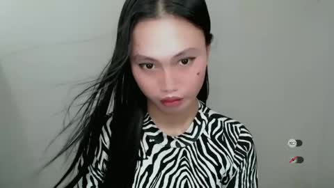 STEFFANNY WELL. online show from December 8, 6:06 pm