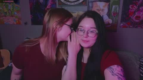 Snapshot of _favorite_ chatting on December 3, 7:12 pm KENDALL NATHAN MARRY RYANPVT IS OPEN online show from December 3, 7:12 pm