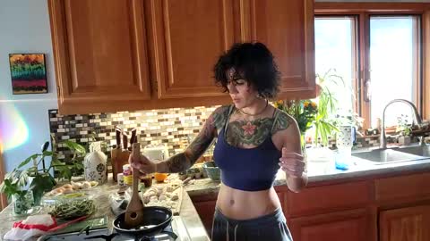 Frankie Rivers allmylinks  online show from February 25, 11:44 pm