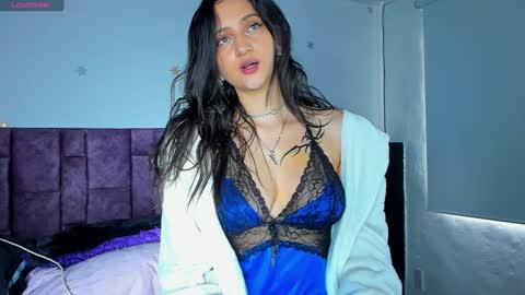 Snapshot of _gabbyx_ chatting on January 31, 6:03 pm Gabby online show from January 31, 6:03 pm