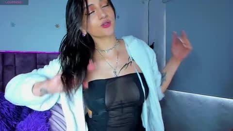 Snapshot of _gabbyx_ chatting on February 13, 3:14 pm Gabby online show from February 13, 3:14 pm