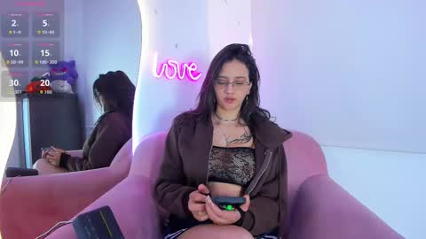 Snapshot of _gabbyx_ chatting on September 11, 9:31 am Gabby online show from September 11, 9:31 am