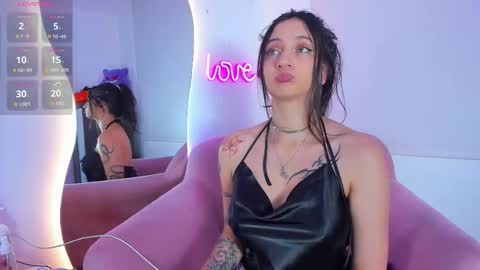 Snapshot of _gabbyx_ chatting on September 13, 12:16 pm Gabby online show from September 13, 12:16 pm