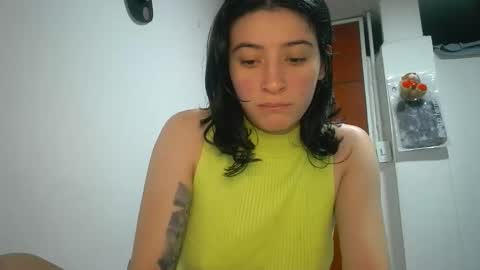 Mia-foster online show from January 9, 4:04 am