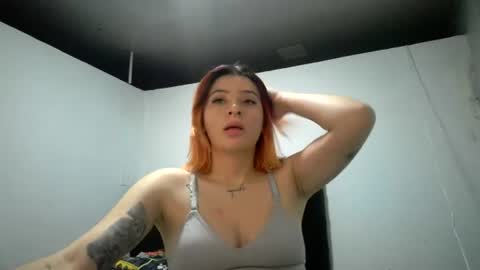 Snapshot of _genesid_dixton chatting on August 10, 3:54 am Mia-foster online show from August 10, 3:54 am