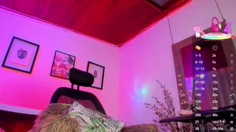 Gia Rose online show from October 5, 9:07 am