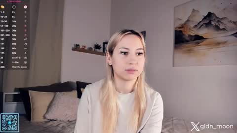 Rina online show from November 14, 7:45 pm