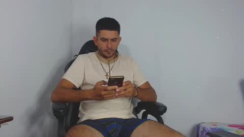 Snapshot of _grasshopper chatting on February 21, 6:53 pm _grasshopper online show from February 21, 6:53 pm