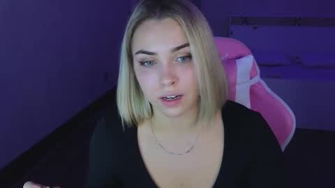 _gravity online show from October 17, 8:11 pm