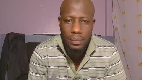 Snapshot of _hairlyboy chatting on October 25, 12:51 am _hairlyboy online show from October 25, 12:51 am