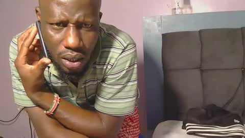 Snapshot of _hairlyboy chatting on October 28, 9:35 am _hairlyboy online show from October 28, 9:35 am