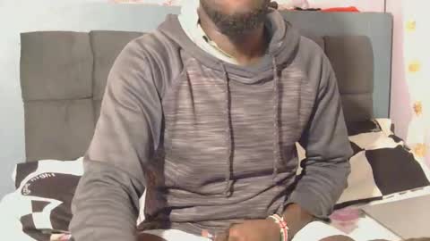 Snapshot of _hairlyboy chatting on October 30, 10:21 pm _hairlyboy online show from October 30, 10:21 pm