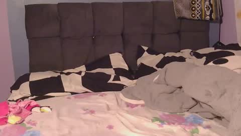 Snapshot of _hairlyboy chatting on December 15, 6:06 am _hairlyboy online show from December 15, 6:06 am