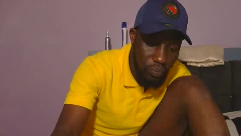 Snapshot of _hairlyboy chatting on December 16, 8:52 am _hairlyboy online show from December 16, 8:52 am