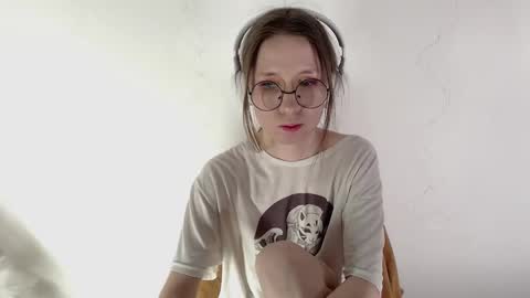 Hannaolotl online show from February 20, 1:44 pm