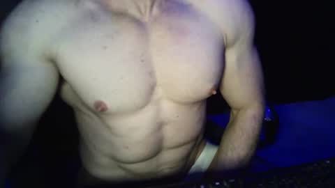 _hashtag online show from December 8, 8:04 pm