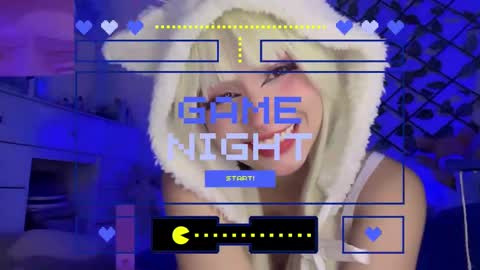 Snapshot of _heavenly_blue_ chatting on November 9, 3:05 am Bluey online show from November 9, 3:05 am