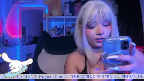 Snapshot of _heavenly_blue_ chatting on June 4, 9:54 pm Bluey online show from June 4, 9:54 pm