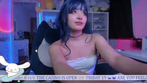 Snapshot of _heavenly_blue_ chatting on June 14, 2:24 am Bluey online show from June 14, 2:24 am