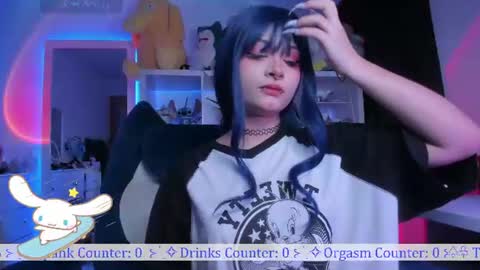 Snapshot of _heavenly_blue_ chatting on June 15, 10:45 pm Bluey online show from June 15, 10:45 pm
