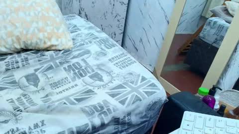 Danniela online show from April 15, 9:15 pm