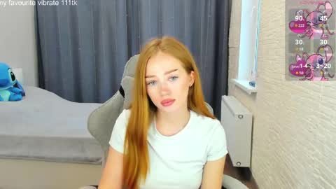 Snapshot of _hot_mia_1 chatting on May 13, 3:42 pm _hot_mia_1 online show from May 13, 3:42 pm