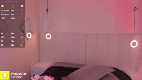 Snapshot of _huge_boobs_ebony chatting on November 3, 8:10 pm Darlis online show from November 3, 8:10 pm