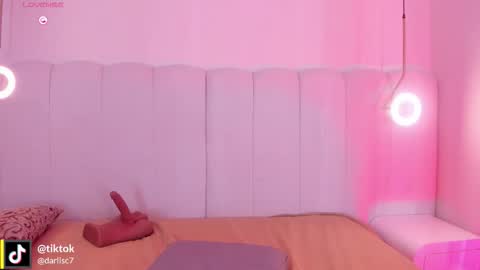 Darlis  online show from February 11, 8:03 pm