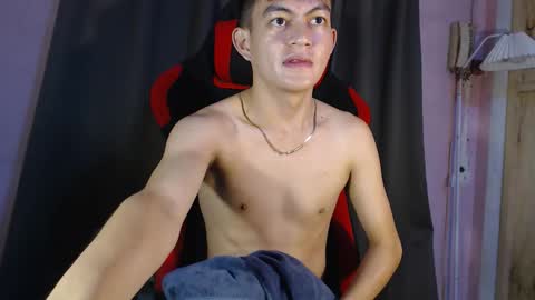 Snapshot of _hungry_cock_ chatting on March 21, 8:19 am AUSTINE online show from March 21, 8:19 am