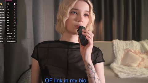 Snapshot of _ifyouwant_ chatting on October 31, 12:06 pm Ava 3 online show from October 31, 12:06 pm