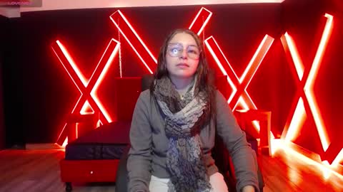 Isa online show from November 12, 11:10 am