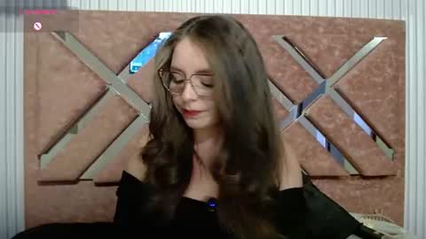 Snapshot of _isaabellaa chatting on June 20, 1:14 pm Isa online show from June 20, 1:14 pm