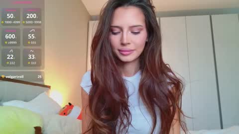 isia online show from October 31, 7:53 am