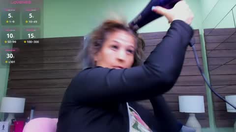 Snapshot of _jaadee_ chatting on March 31, 11:54 am JADE online show from March 31, 11:54 am