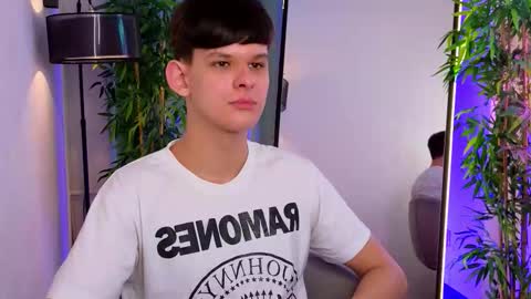 James online show from February 4, 3:29 pm